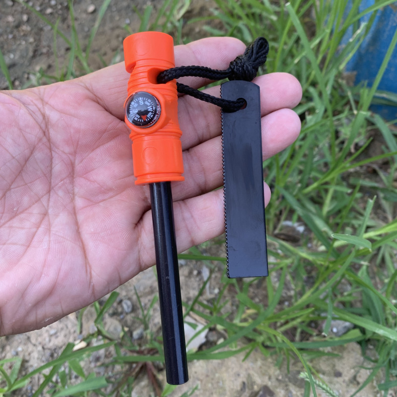 Survivor Long Style Three-in-O - Ferro Rod Striker recension och pris