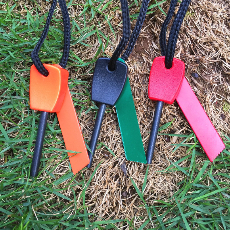 Mini Wilderness Survival Porta - Ferro Rod Striker recension och pris